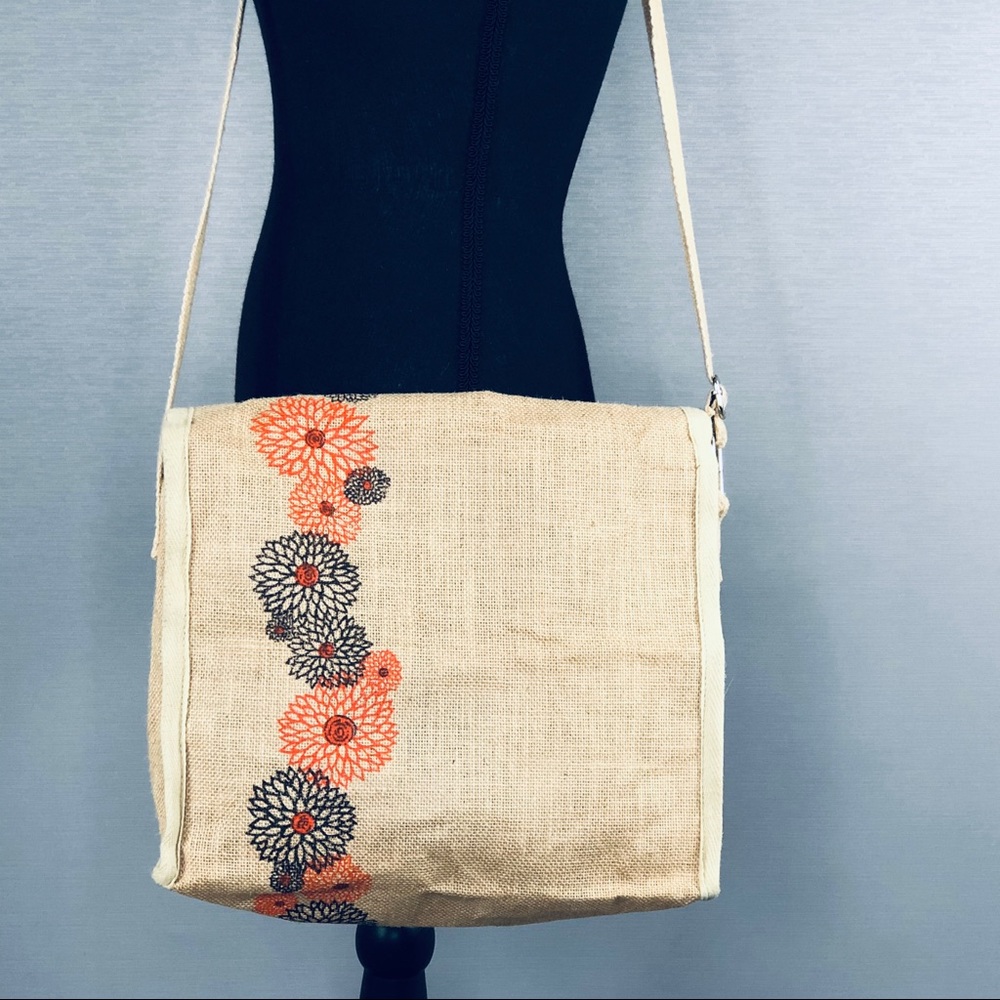 DoDo Jute Messenger Bag!